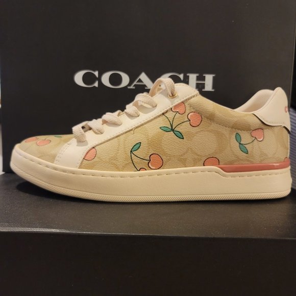 COACH Clip Low Top Sneaker In Signature Canvas With Heart Cherry Print - Picture 14 of 15